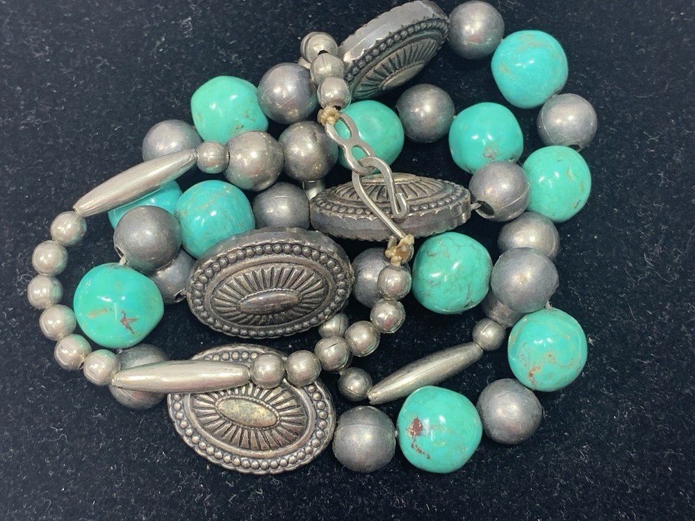 Use Silver Plate And Turquoise Beads Necklace