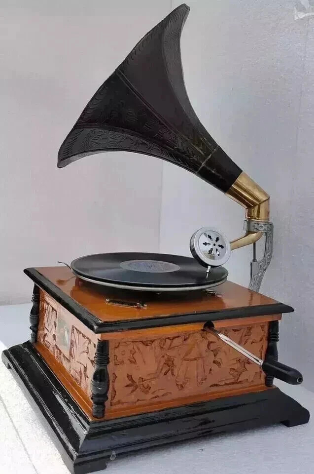 Vintage Gramophone, Fully Functional Working Phonograph, win-up record player