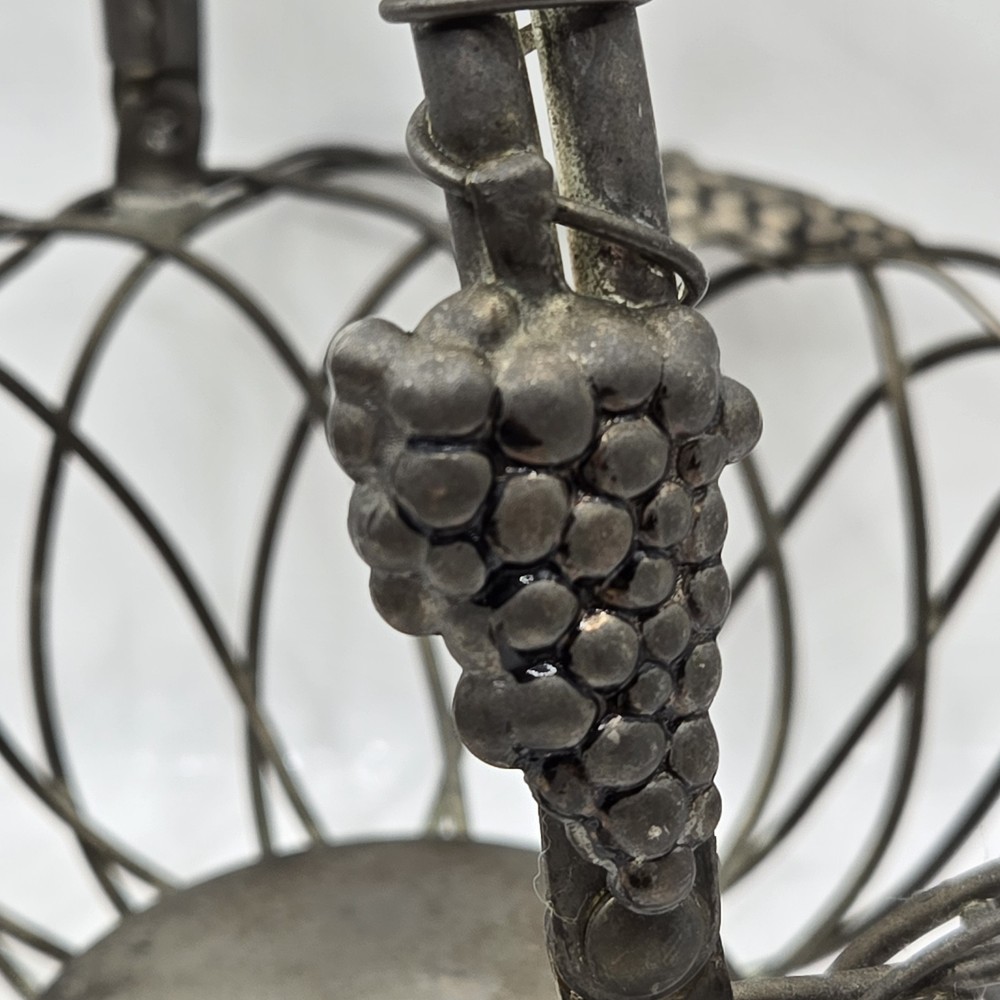 Studio Silversmiths By Godinger SILVER PLATE WIRE BASKET GRAPEVINE Swing Handle