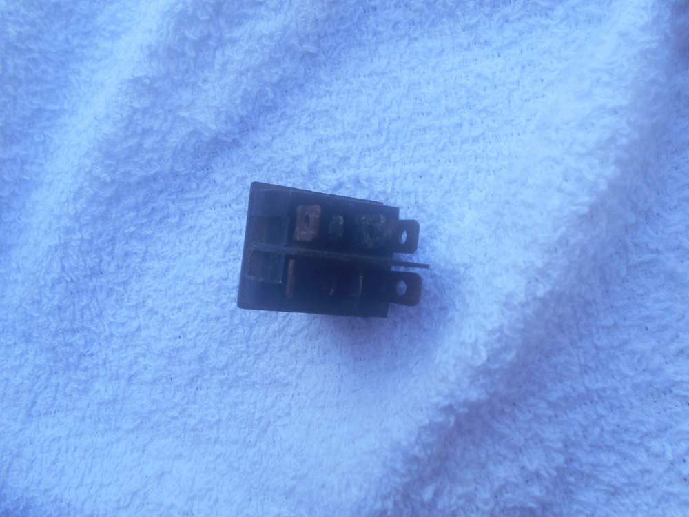 manitowoc ice machine model BD0152A SWITCH