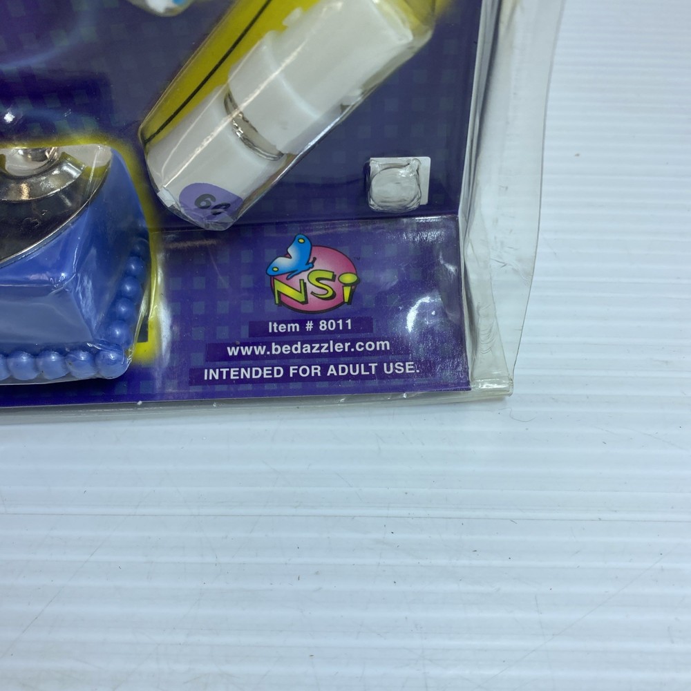 GEMAGIC BEDAZZLER Cathy Mitchells Stud Setting Machine System Tool w/Rhinestones