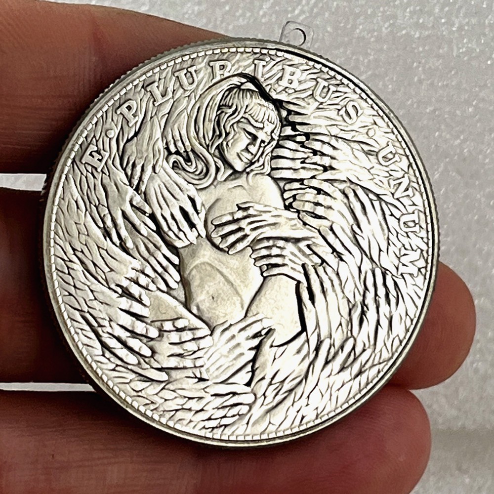 Movable Mechanism Token Hobo Goddess Of Thousand Silver Hands' Amazing Art