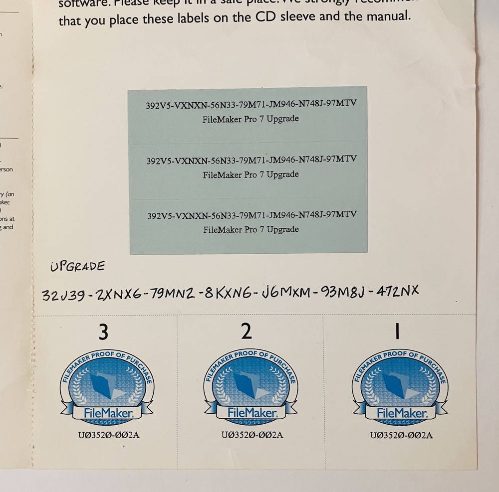 FileMaker Pro 7 Upgrade Retail Box 2004 Mac/Win Multilingual Complete