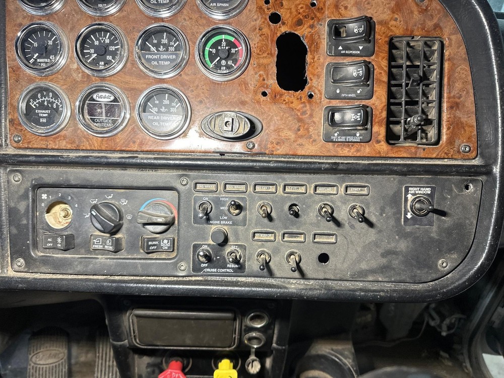 2001-2005 Peterbilt 378 SWITCH Dash Panel - Used
