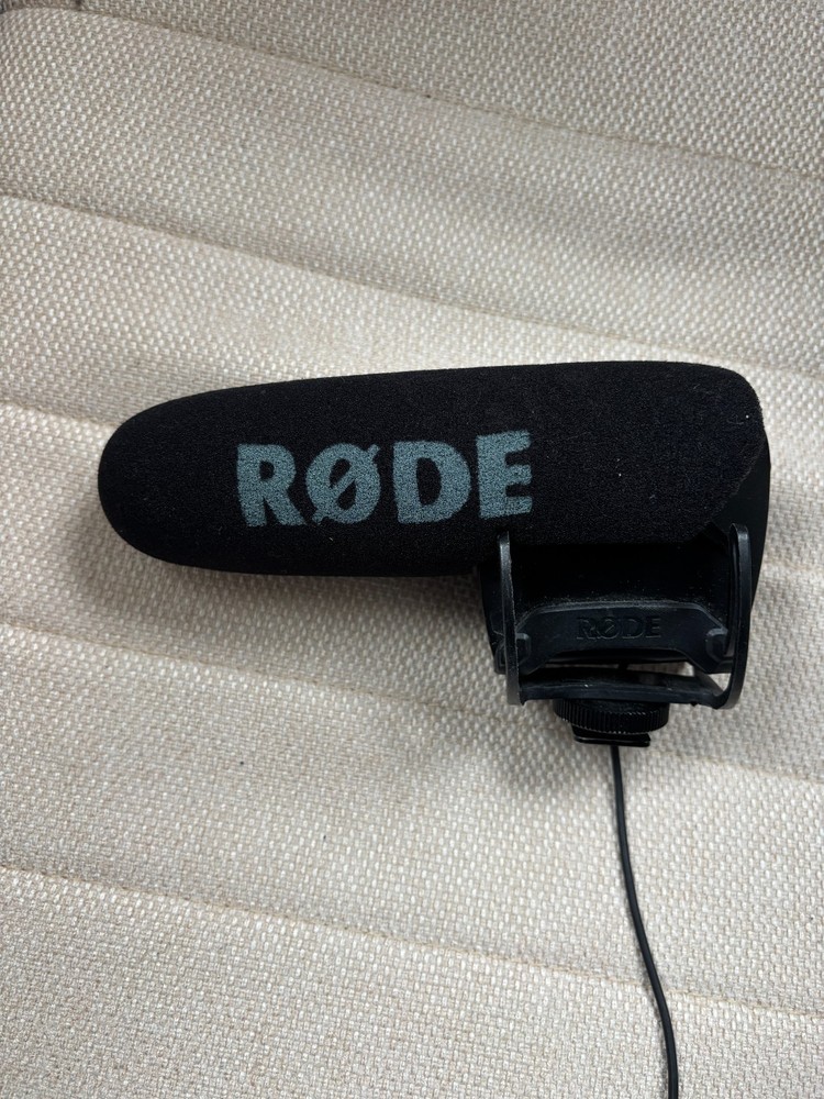 Rode VideoMic Pro Shotgun Condenser Microphone (Used)
