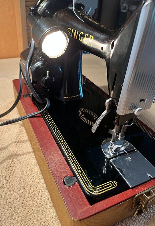 Singer Sewing Machine E99K EK738795