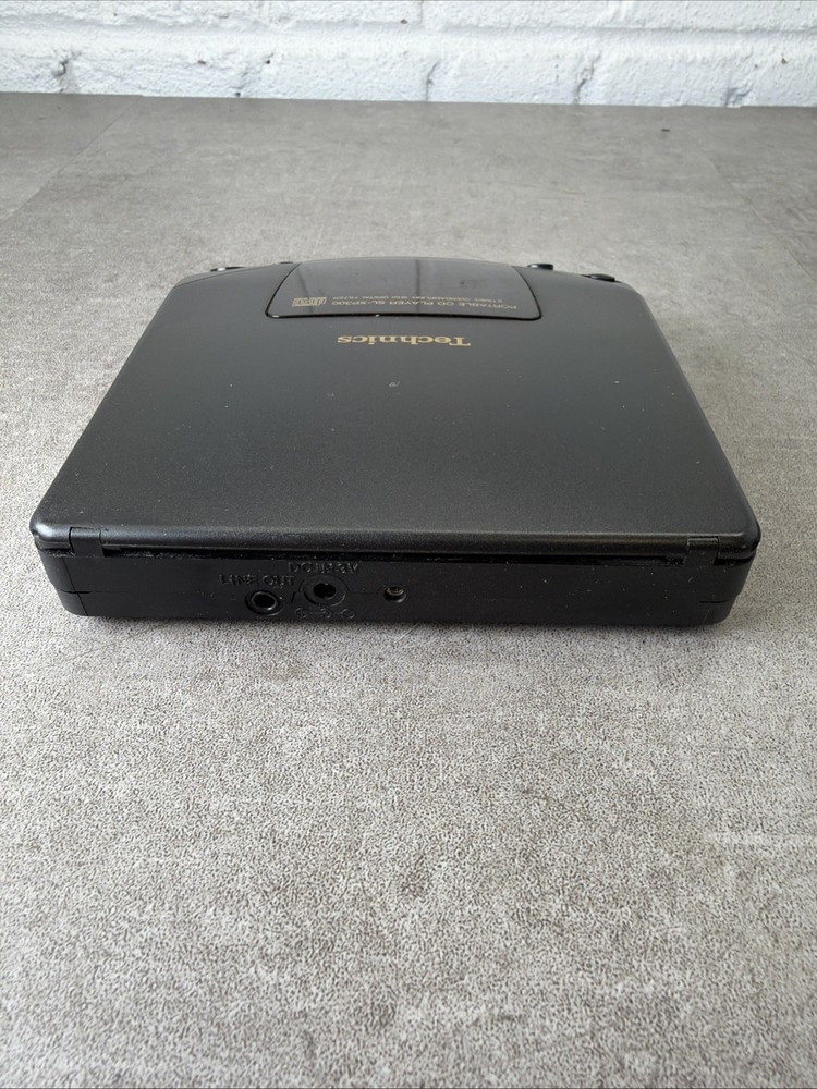 Technics SL-XP300 Portable CD Player - Working