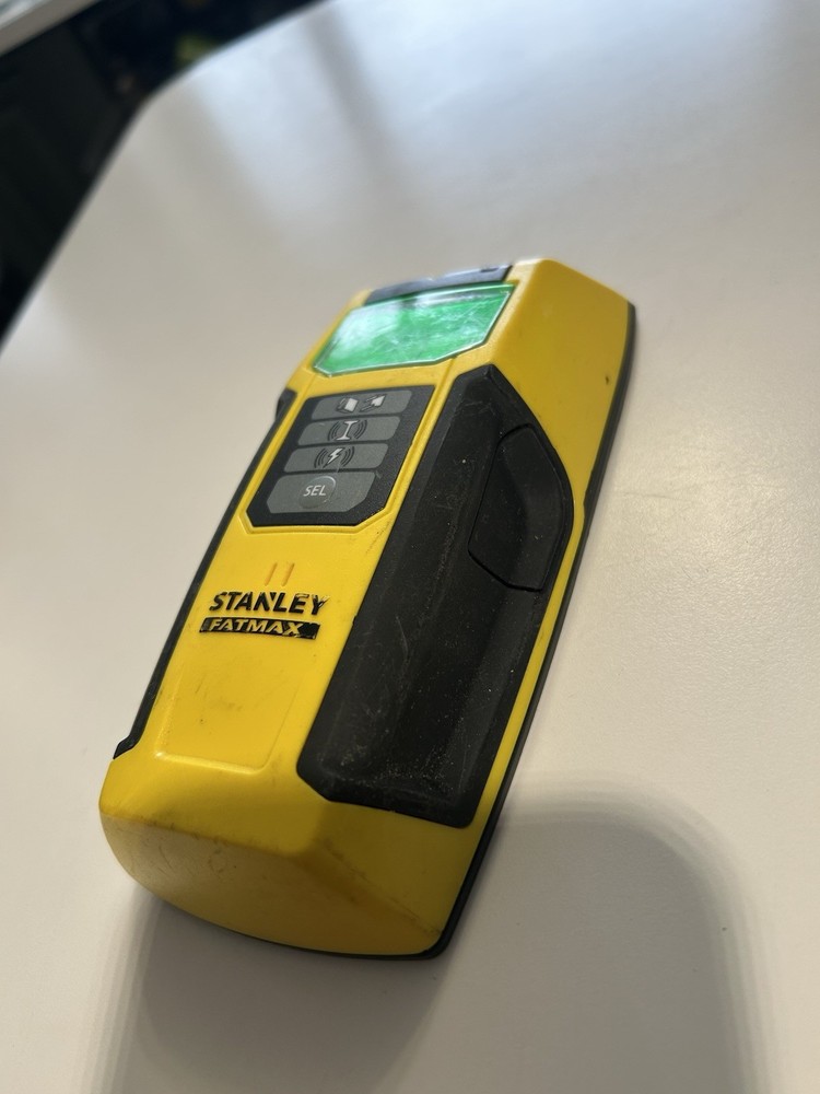 Stanley FMHT77407 Fatmax Used Stud Finder