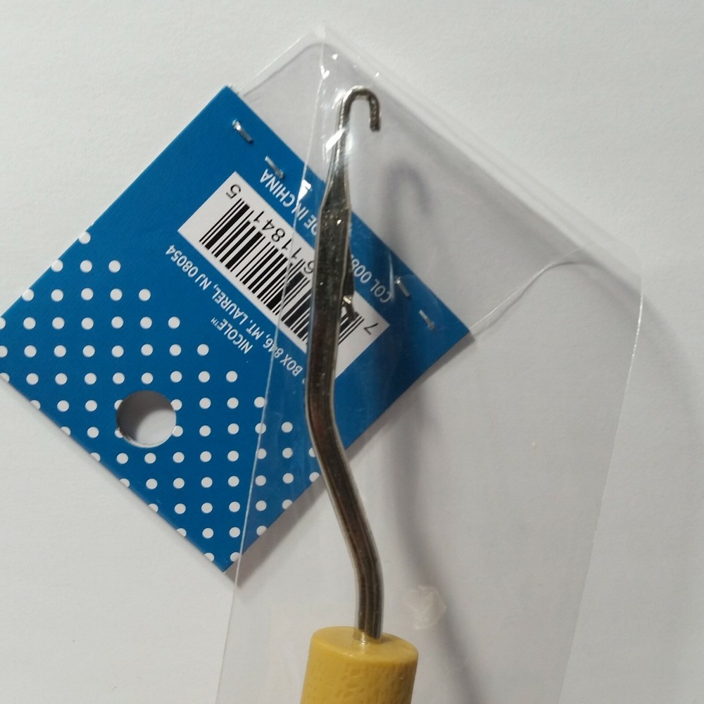 2) Stitch Studio by Nicole 6" Handle Latch Hook