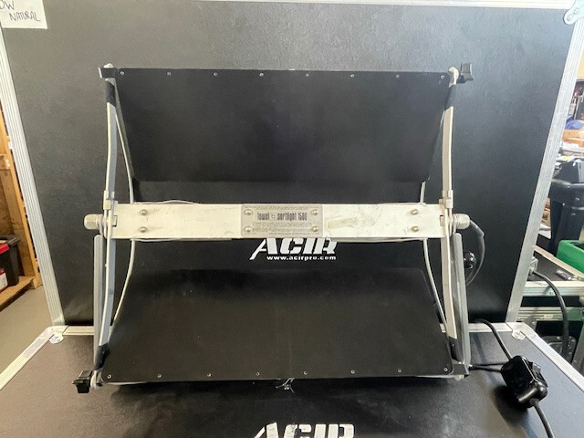 Lowel Softlight 1500 Tungsten Light