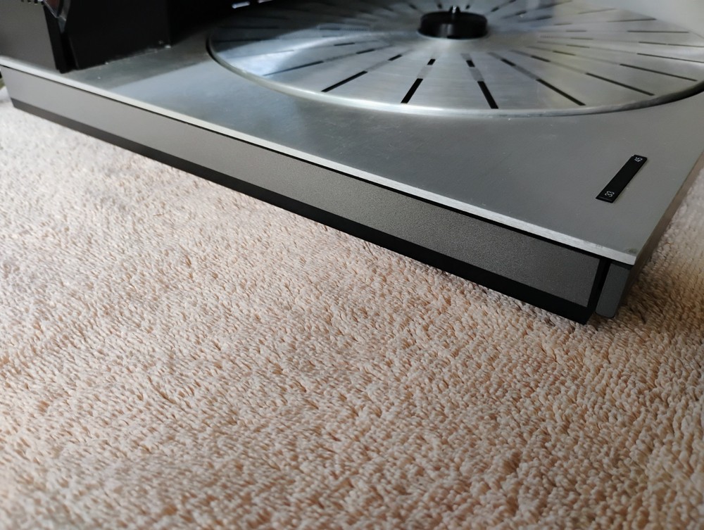 Bang & Olufsen Beogram TX 2 Turntable- works mostly, please read