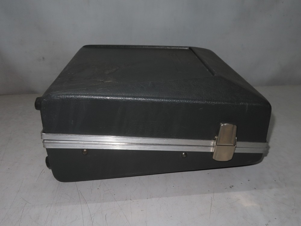 Qualitone Wide Range Hearing Ultratone Device System in Storage Case