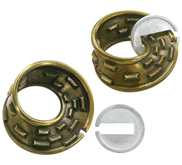 Hanayama Cast Puzzle Model: "MOBIUS" Level: 4