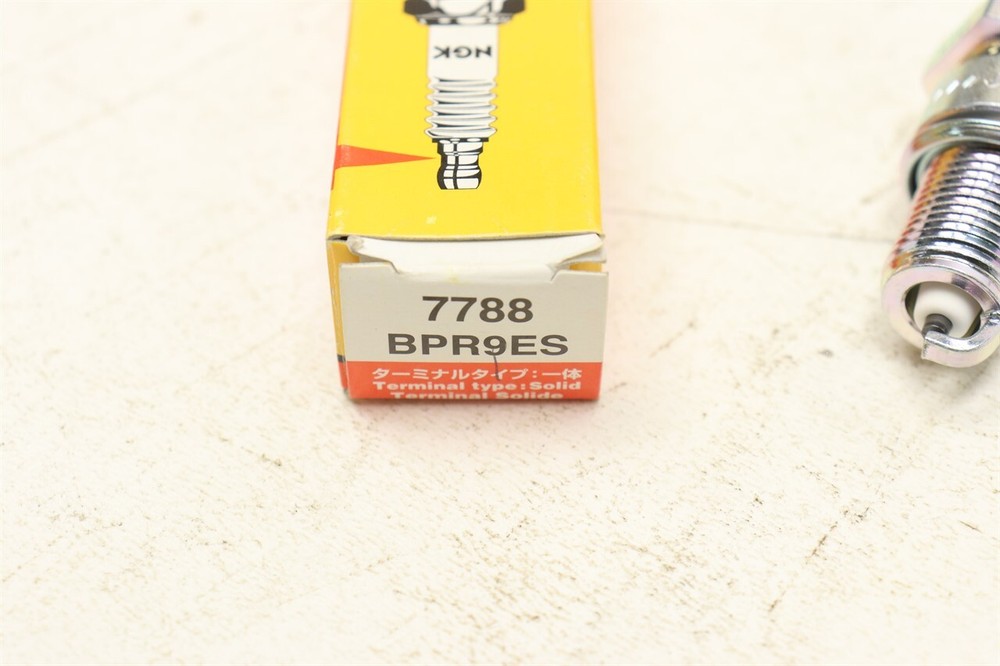 NGK Spark Plug BPR9ES 7788 #1 41087