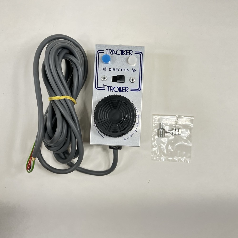 Troller TRH-40 Tracker DC Walk Around HO Scale Multiscale Train Controller
