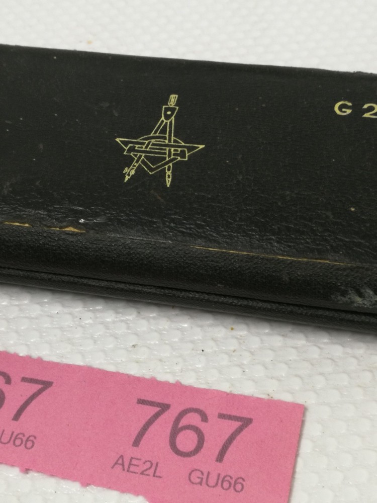 Vintage cased G2B hellerman compass set