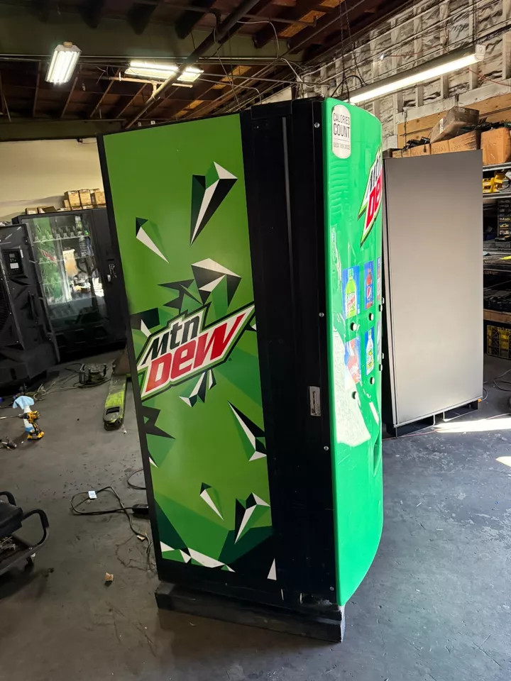Dixie Narco 501E MTN DEW Soda Beverage Vending Machine MDB FREE SHIPPING