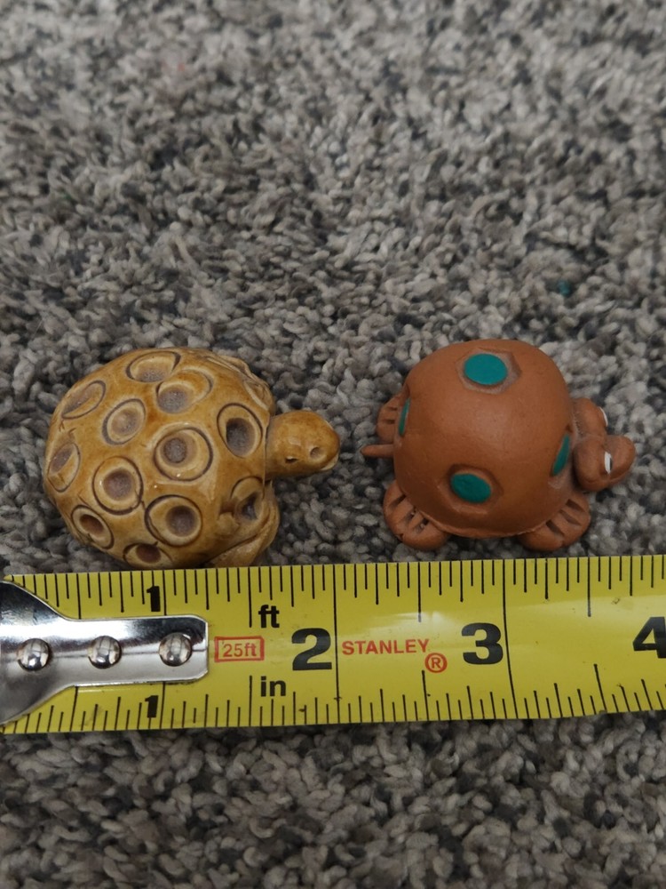 🐢 2 Small Turtle Figurine Ceramic Clay Hand Hade 🐢