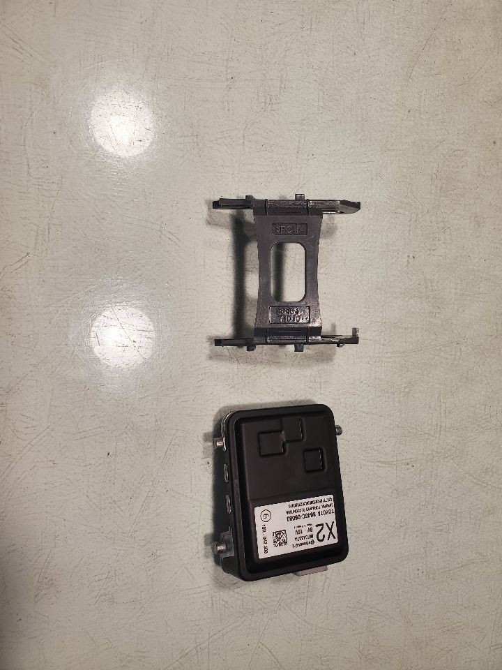 CAMRY 2020 Camera/Projector 34533