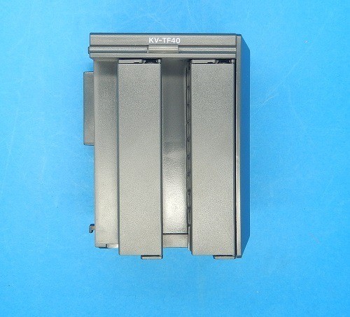 KEYENCE KV-TF40 PID Temperature Control Unit w/ End Plate USED #2