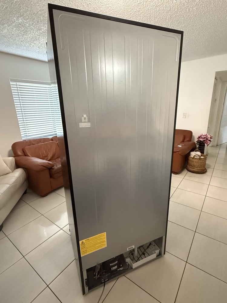 Vertical freezer