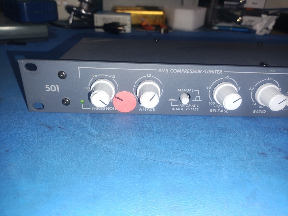 Symetrix 501, Latter Version, Peak-RMS Compressor, Limiter, Vintage Rack