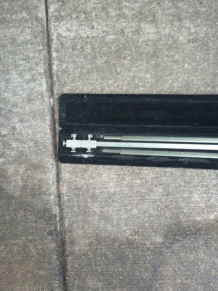 C RIEFLER. NESSELWANG & MUNCHEN Missing Some Pieces