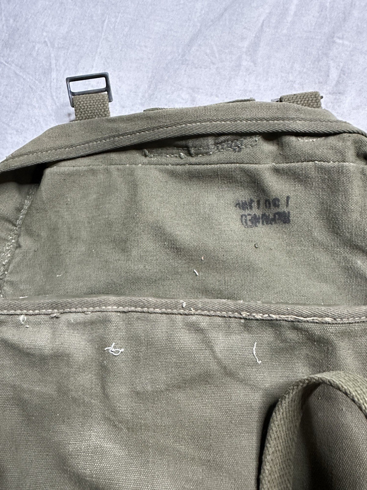 ORIGINAL WWII US ARMY M1945 UPPER COMBAT FIELD PACK & SUSPENDERS- 1945
