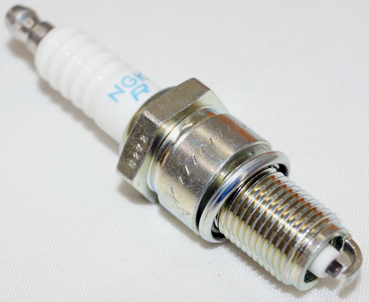 Pack of 64 NGK Spark Plugs 7734 with Removable Tip BPR5ES