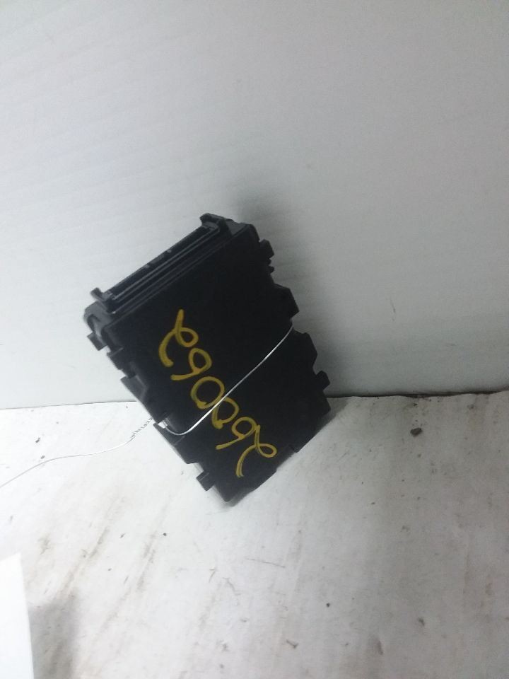 Network Gateway Control Module Right Hand Dash Fits 18-20 SIENNA 89111-08020