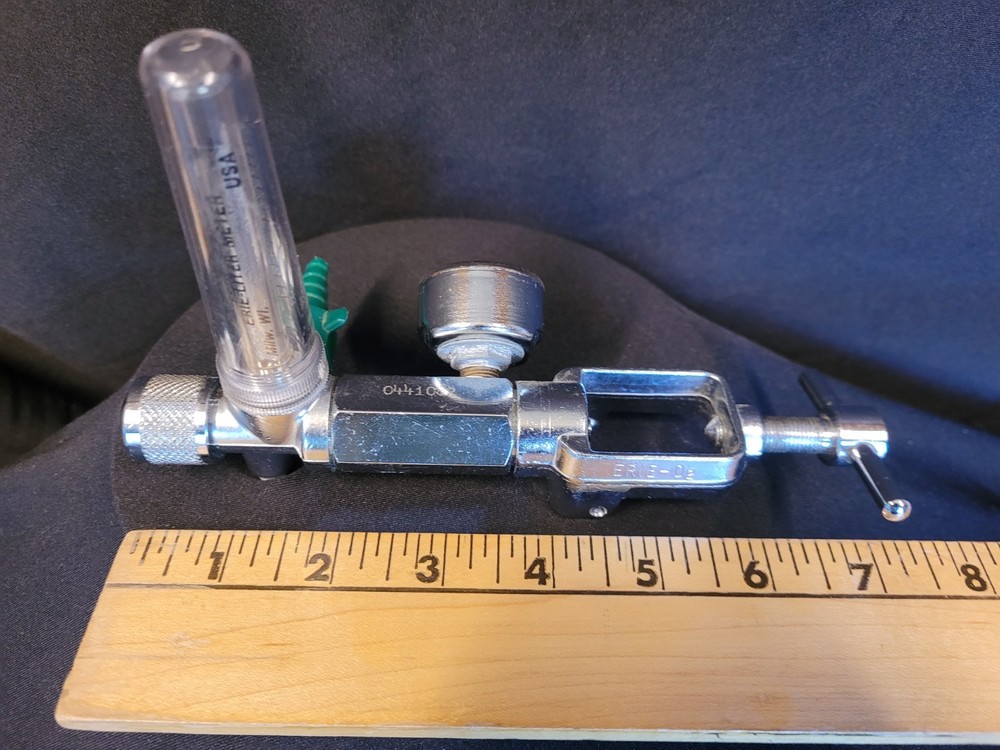 Erie Oxgen Regulator with Flowmeter