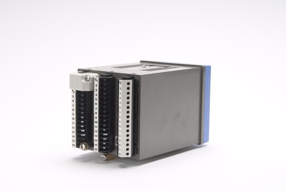 Optek C221 Control 200 Conductivity Controller - Fair Condition