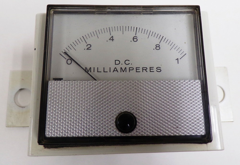 TRIPLETT, D.C. MILLIAMPERES METER, MODEL 220-G, 0-1 RANGE