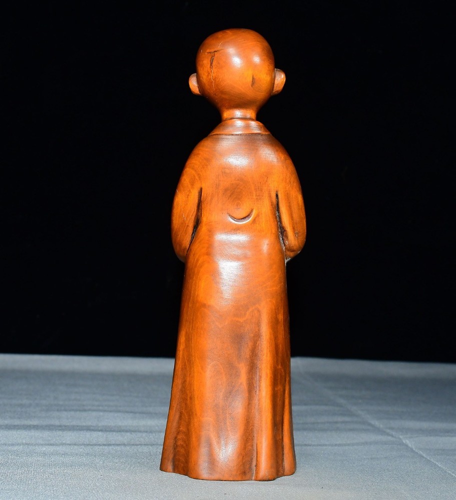 Exquisite Small Leaf Boxwood Monk Ornament
