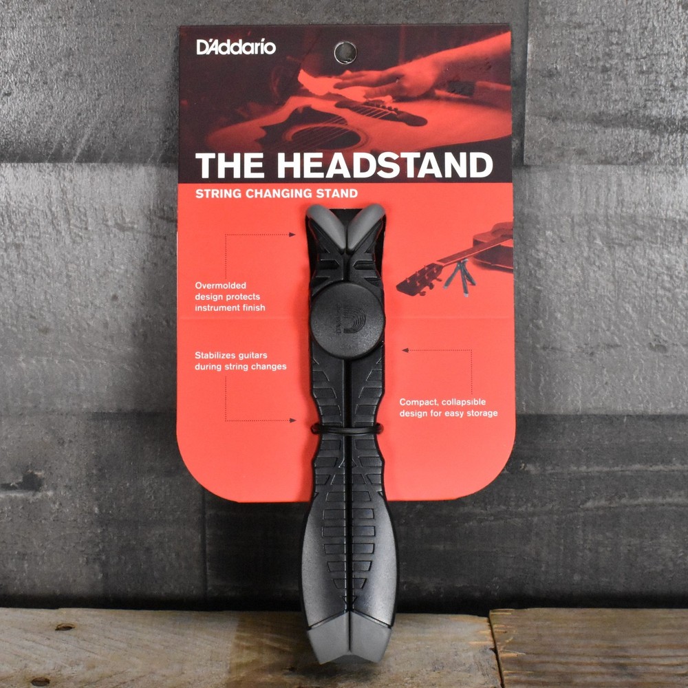 D'Addario Headstand