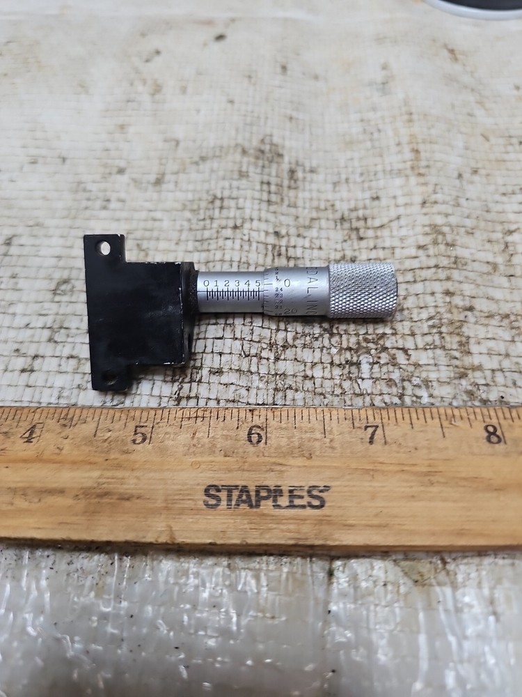 Daedal LINEAR POSITIONER STAGE Starrett Micrometer .5" RANGE