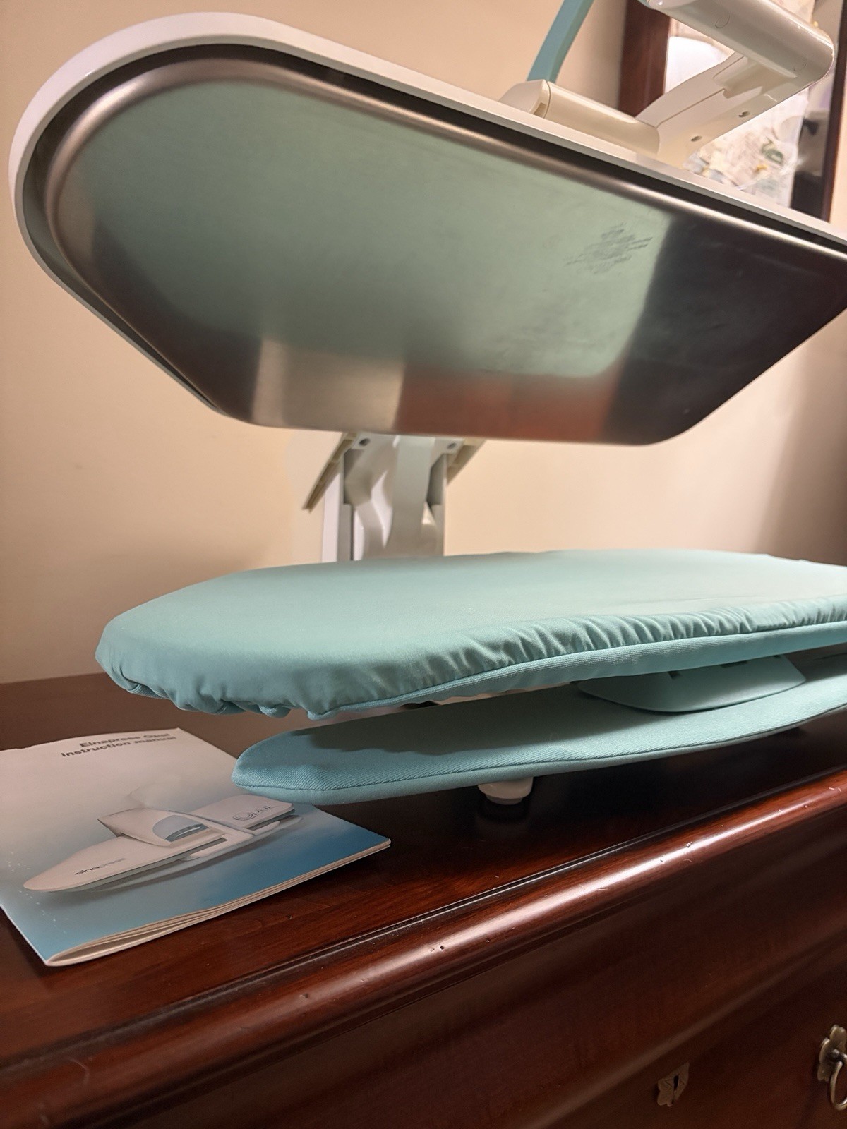 Elnapress Opal Professional Finish Swiss Ironing/Presser in Very Good Condition