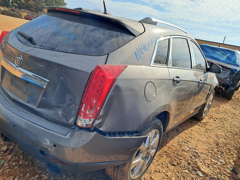 SRX 2011 Glove Box 4875330