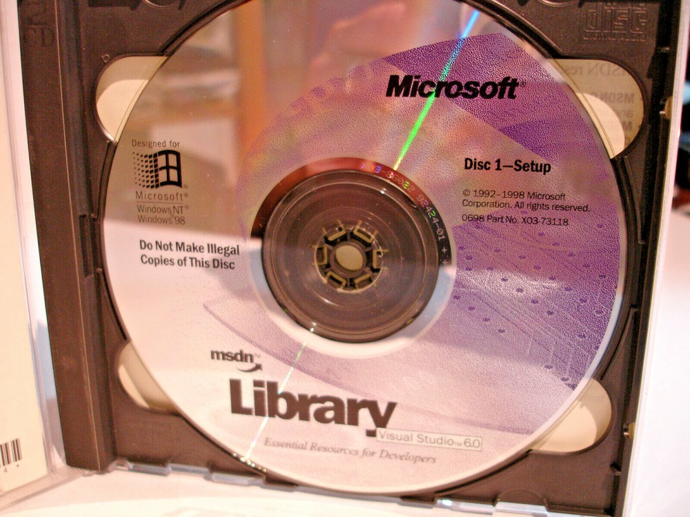 MSDN Microsoft Visual Studio 6.0 Original CD and case
