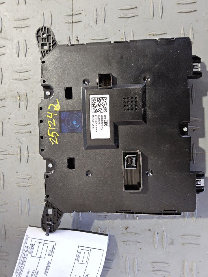 2017-2021 Buick Encore 8" Dash Display and Control Panel ID 42688395