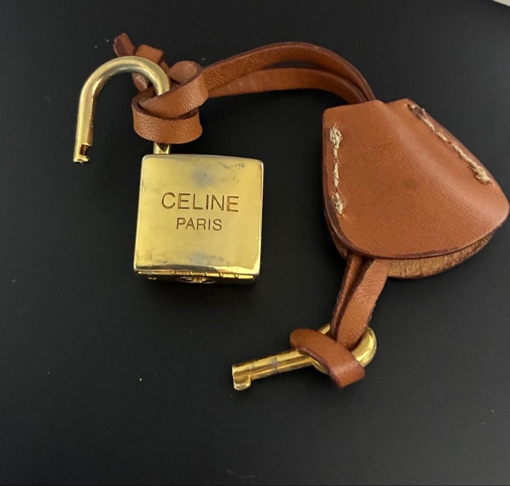 Authentic Celine Gold Lock & Key with Leather Case Padlock Cadena