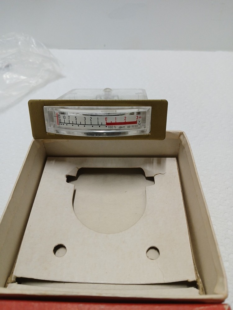 Edgewise Meter Model 99 5033 VUMETER