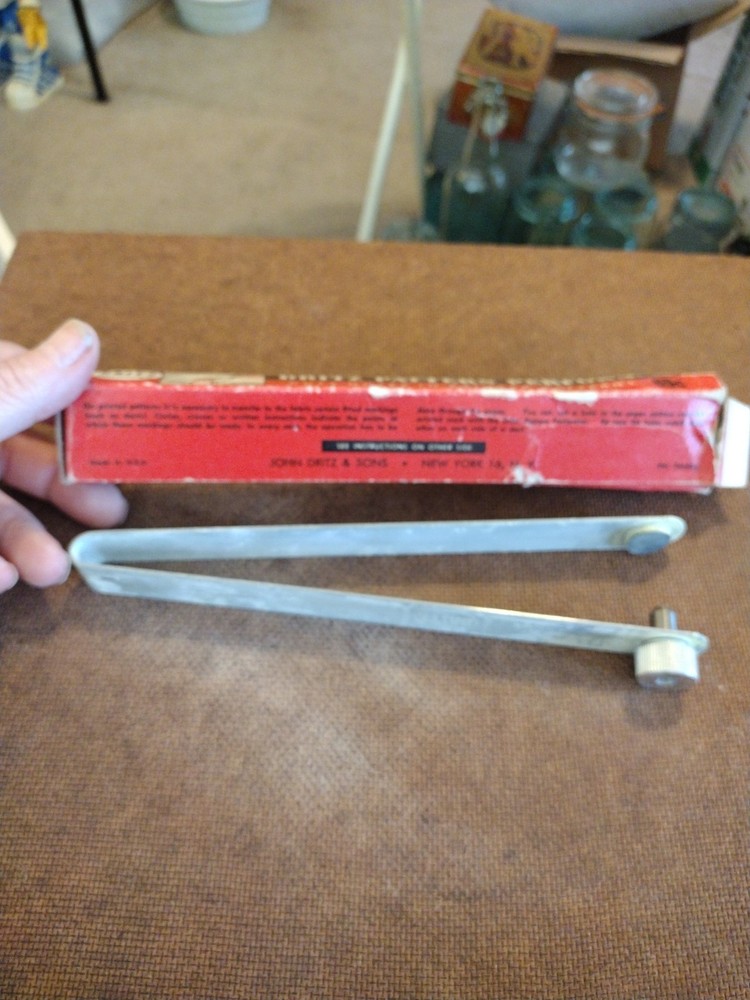 Vintage Dritz Pattern Perforator Cuts Holes in Printed Patterns Art 628