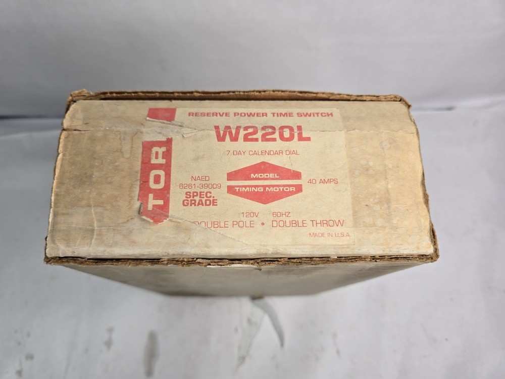 Tork W220L 7-day electromechanical timer switch