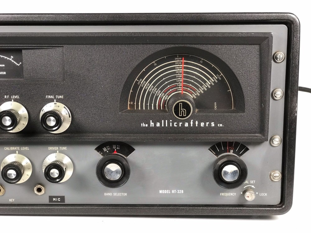 Hallicrafters HT-32B Transmitter