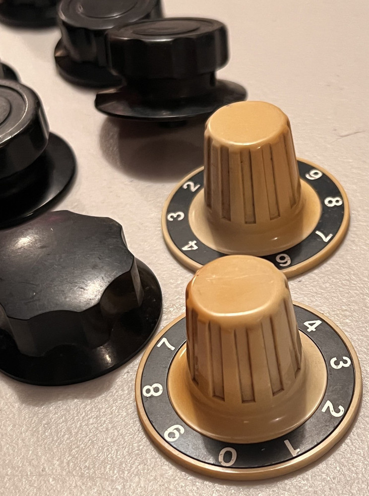 17 BAKELITE KNOBS RCA WESTERN ELECTRIC BOARDS AMPLIFIERS VARIOUS USES