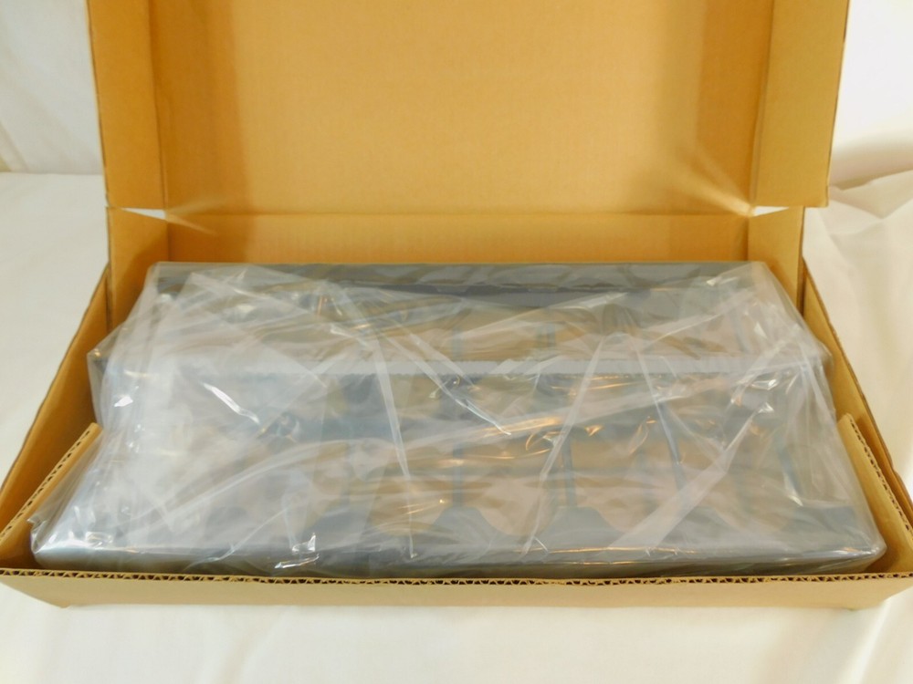 Ring Panel Cable Manager Hubbell HC219CC3N NextFrame Hinged Covers - EXCELLENT