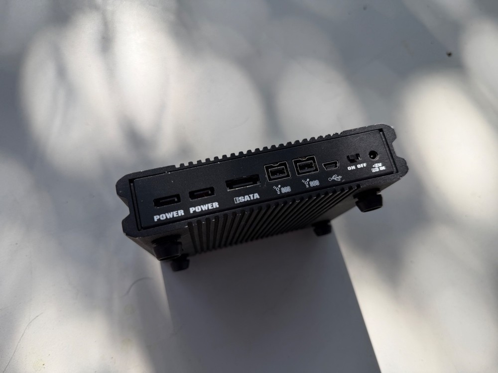 Red Digital Cinema DSMC Mag 1.8 SSD Side Module and E-SATA/FIREWIRE reader