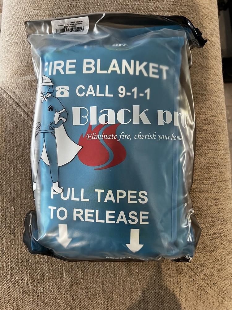 Black Pro Fire Blankets 2 pack Size 1.0M X 1.0M NWT