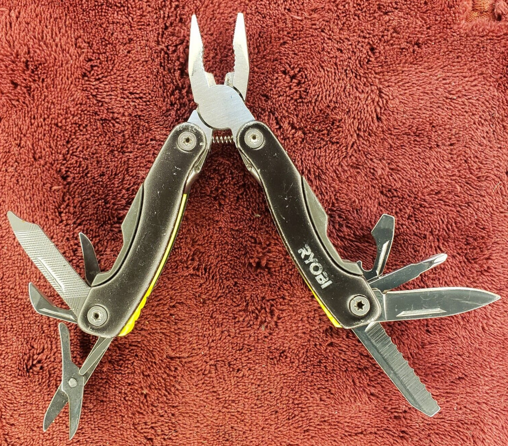 RYOBI Compact 14 in 1 Multi Tool Multitool green & black